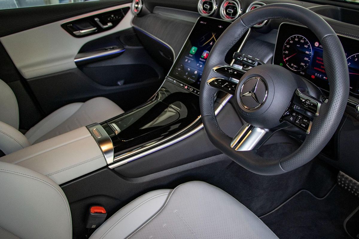 X254 806MY GLC200 WAG 9G 9sp 2 0T/17kW