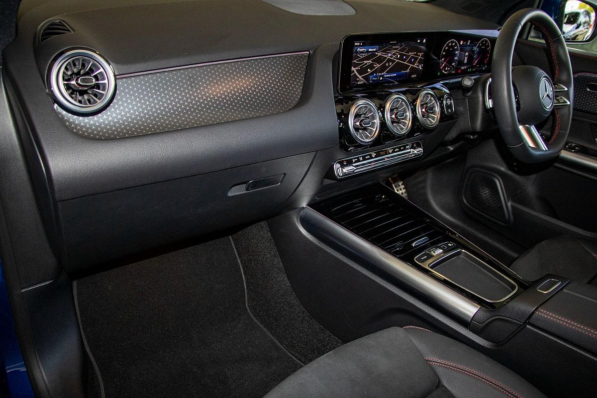 H247 805+055MY GLA250 WAG DUAL 8sp 2.0T/10kW