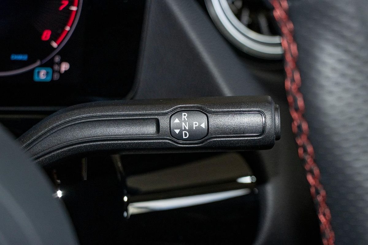 H247 805+055MY GLA250 WAG DUAL 8sp 2.0T/10kW