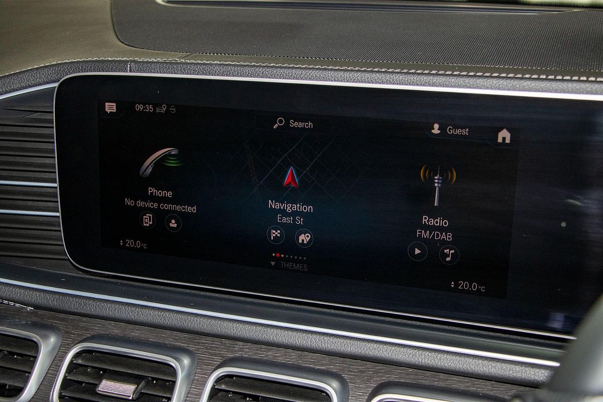 V167 803MY GLE300 d WAG 5dr 9G 9sp 2.0DT