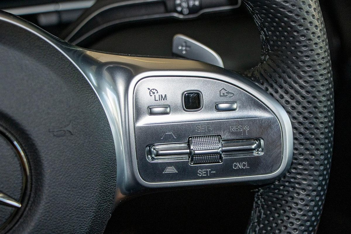 V167 803MY GLE300 d WAG 5dr 9G 9sp 2.0DT