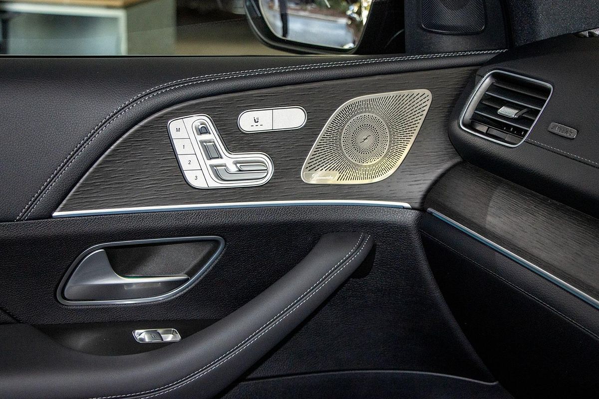 V167 803MY GLE300 d WAG 5dr 9G 9sp 2.0DT