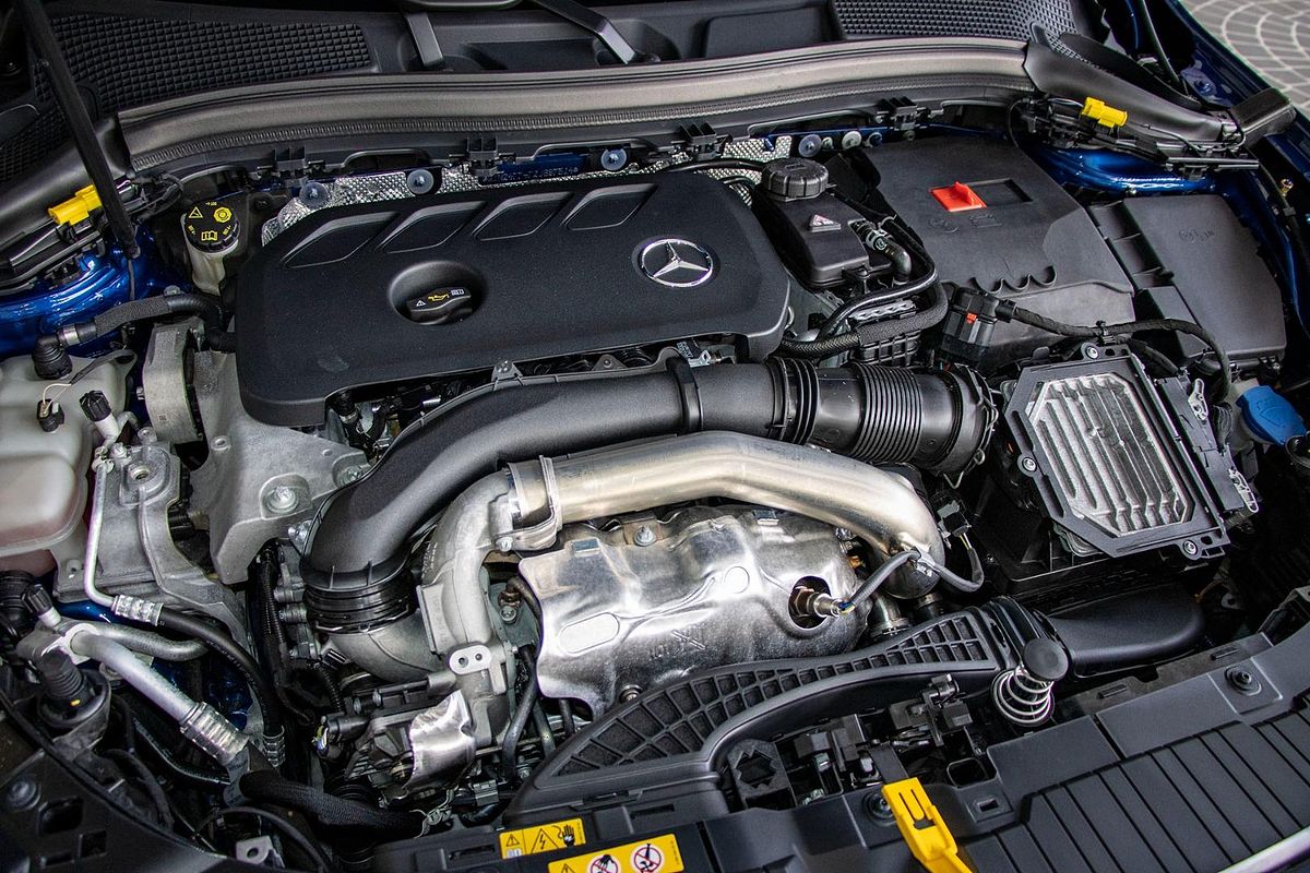 H247 805+055MY GLA250 WAG DUAL 8sp 2.0T/10kW