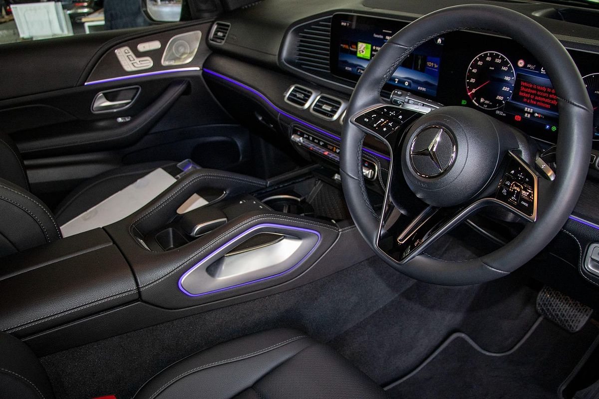 V167 805+055MY GLE300 d Editio n 7 WAG 9G 9sp