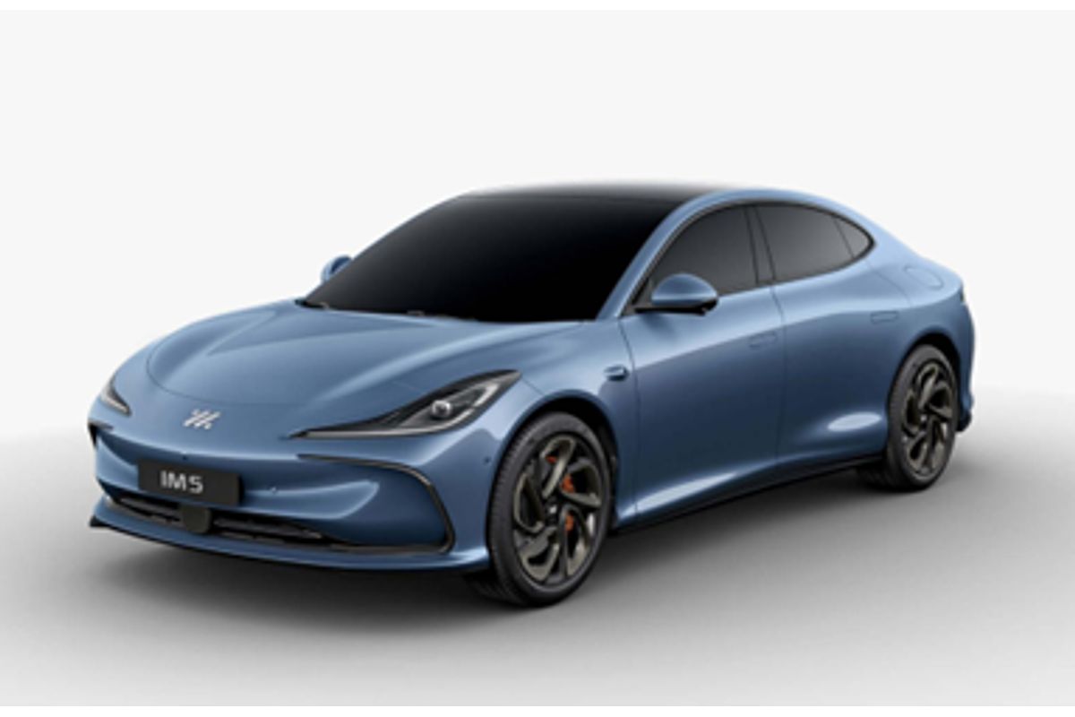 2026 MG IM5 Platinum P12L