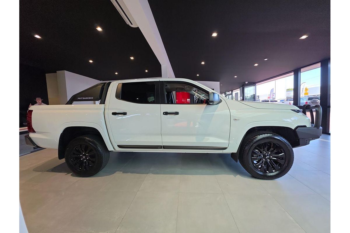 2025 Mitsubishi Triton GLX-R MV 4X4