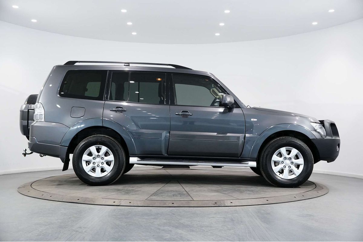 2018 Mitsubishi Pajero GLX NX