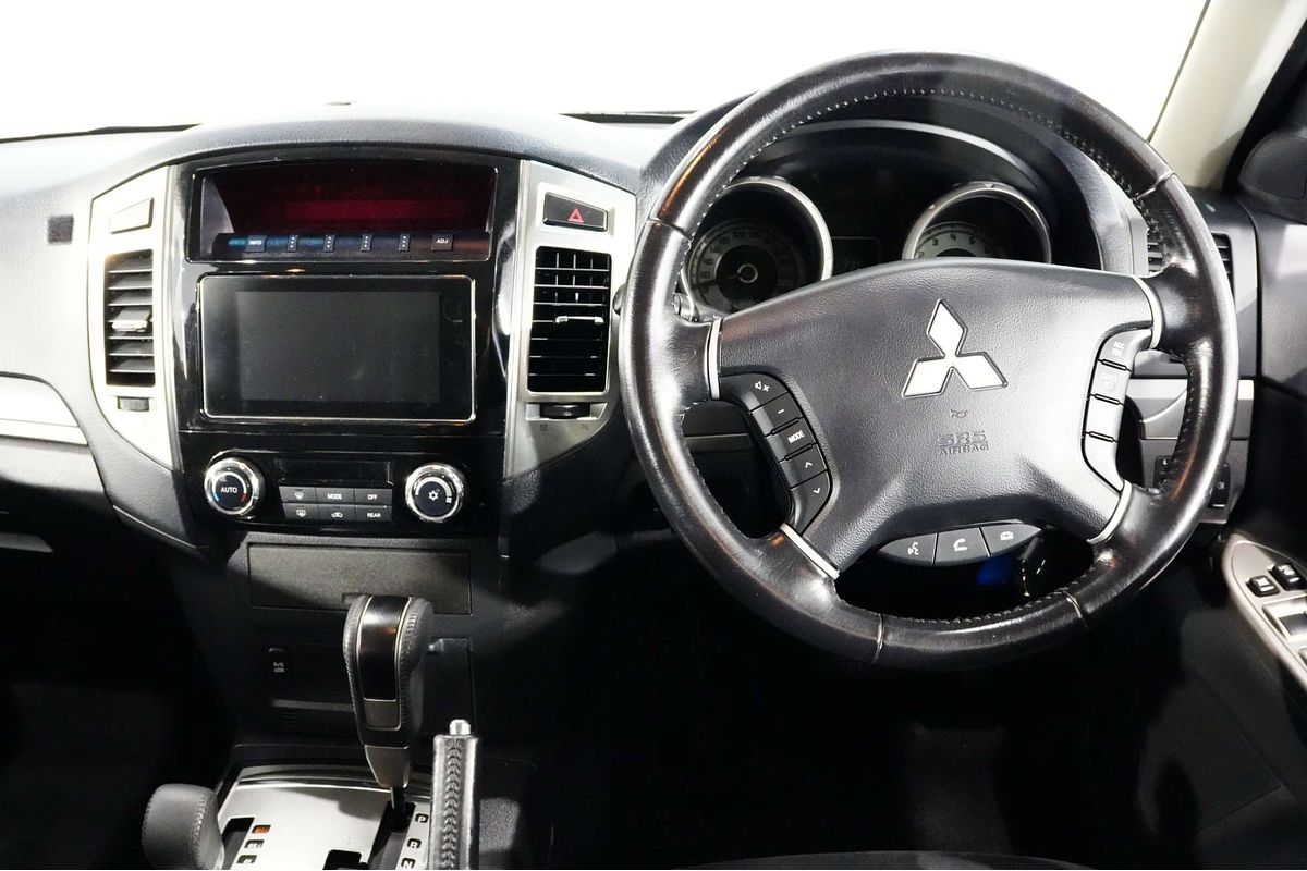 2018 Mitsubishi Pajero GLX NX