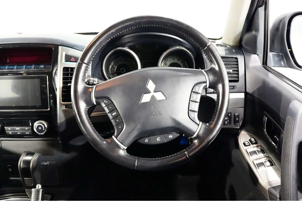 2018 Mitsubishi Pajero GLX NX