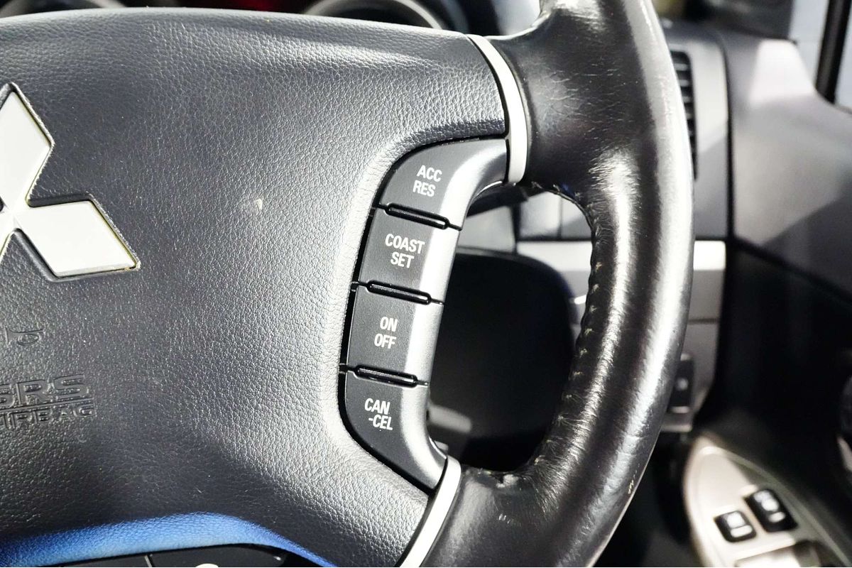 2018 Mitsubishi Pajero GLX NX