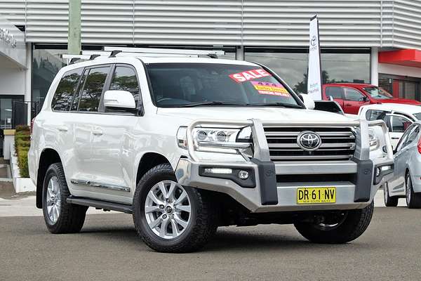 2020 Toyota Landcruiser Sahara VDJ200R