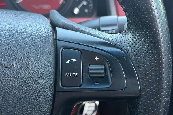 2007 Holden Commodore SS VE thumb-20