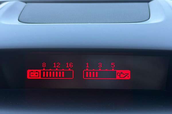 2007 Holden Commodore SS VE thumb-23