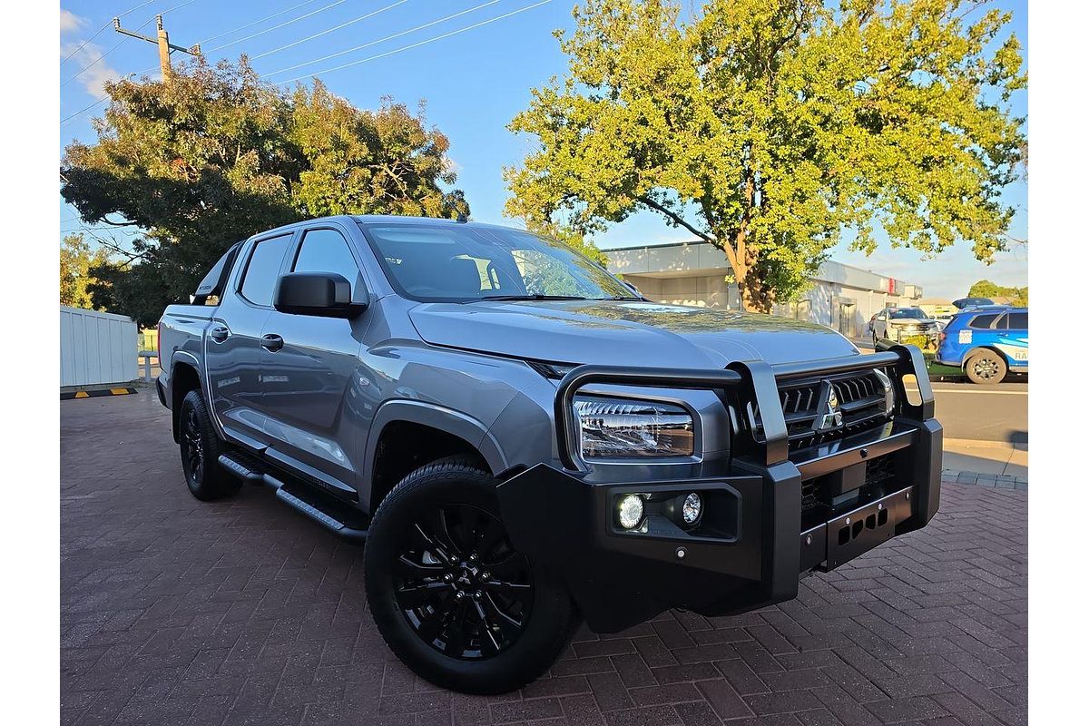 2025 Mitsubishi Triton GLX-R MV 4X4