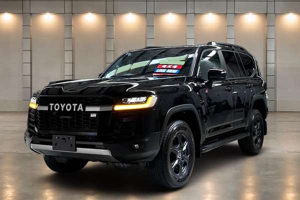 2023 Toyota Landcruiser GR Sport FJA300R