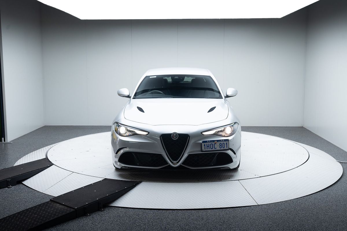 2019 Alfa Romeo Giulia Quadrifoglio