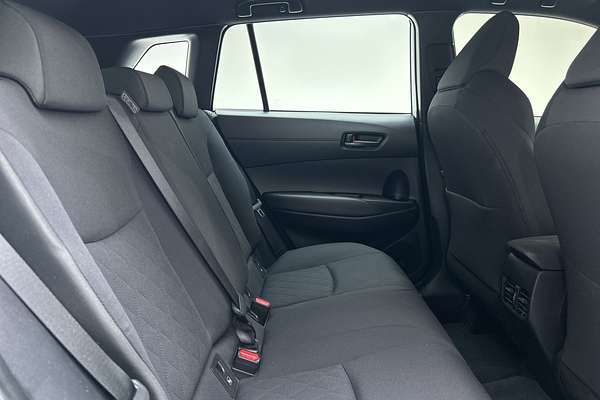 2024 Toyota Corolla Cross GX MXGH10R thumb-11