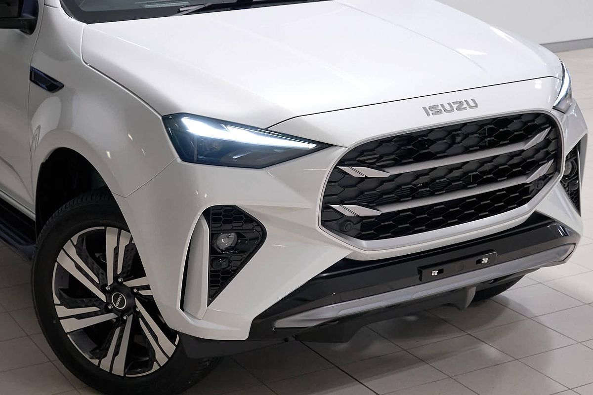 2026 Isuzu MU-X LS-T