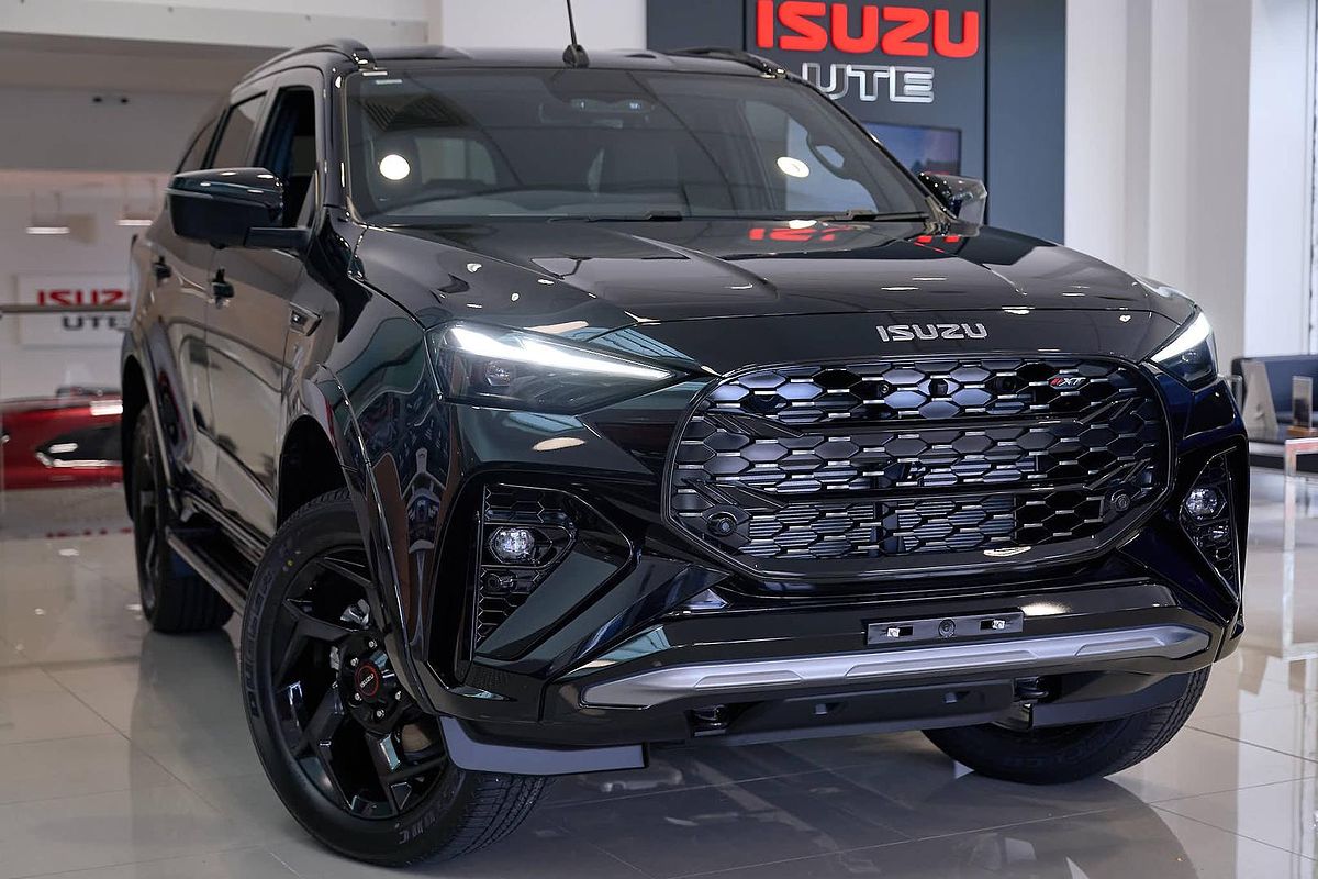 2025 Isuzu MU-X X-TERRAIN
