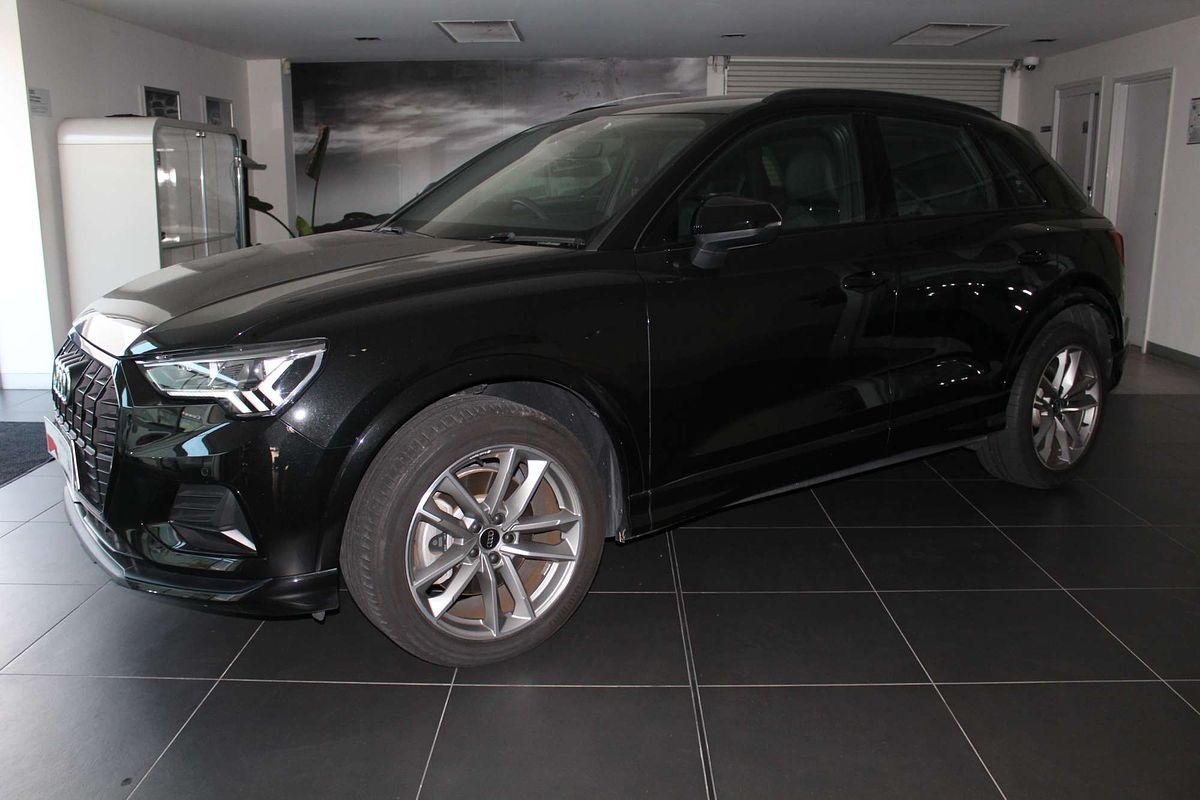 2022 Audi Q3 40 TFSI F3