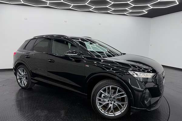 2024 Audi Q4 e-tron 55 F4