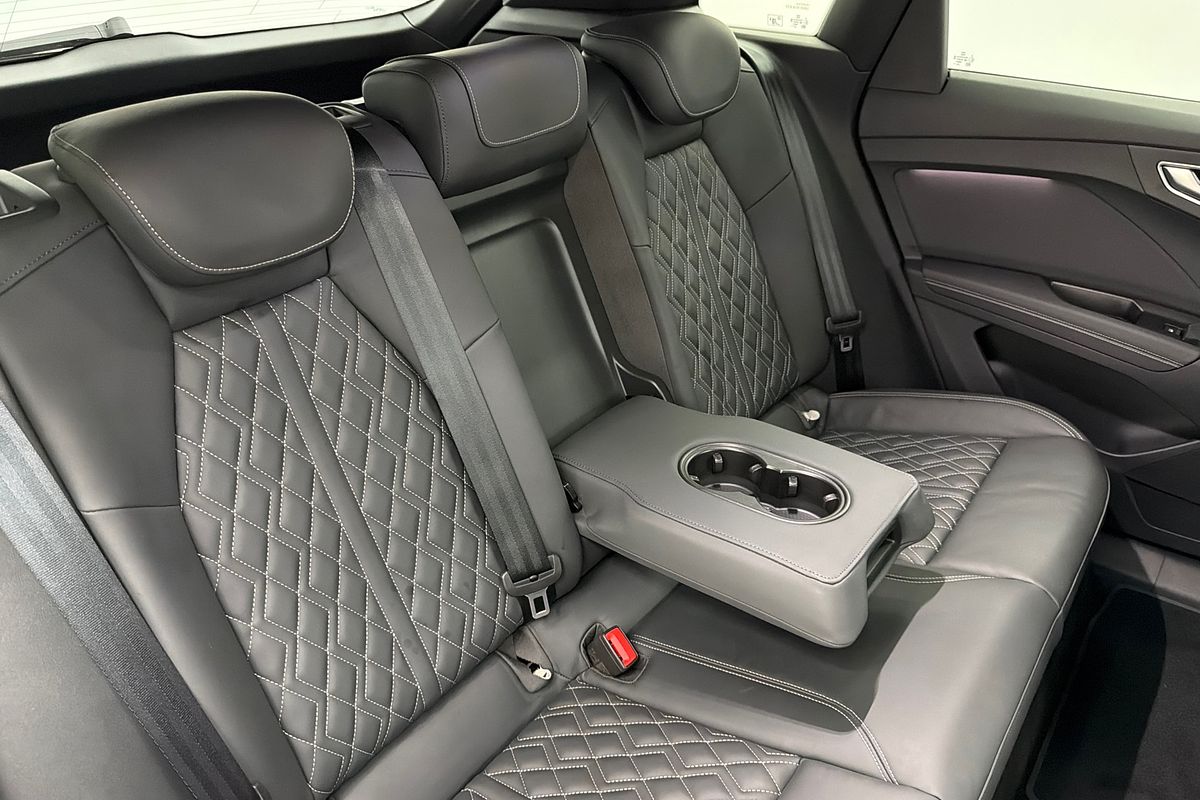 2024 Audi Q4 e-tron 55 F4