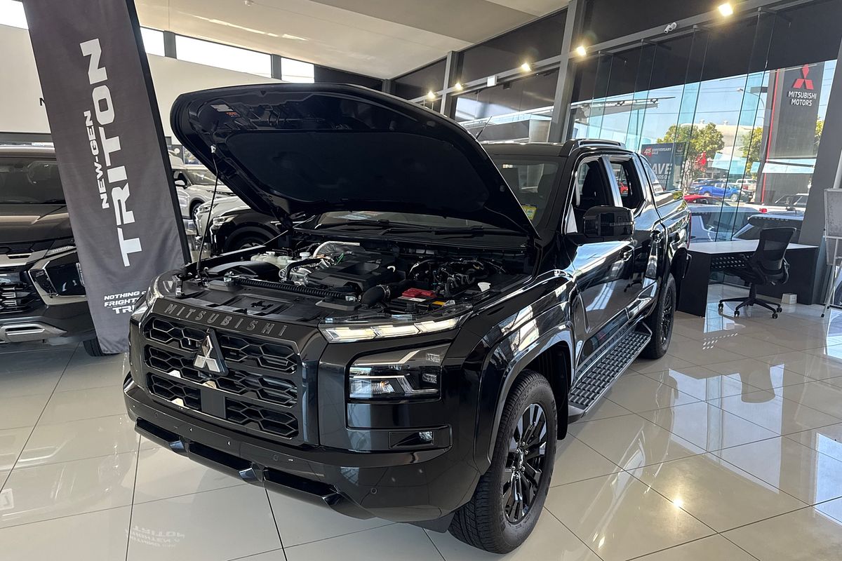 2025 Mitsubishi Triton GSR MV 4X4