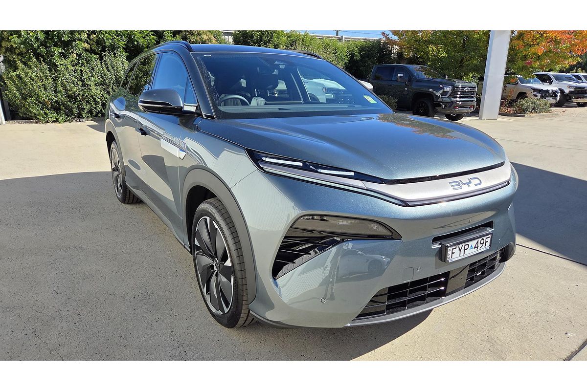 2025 BYD SEALION 8 Premium AWD