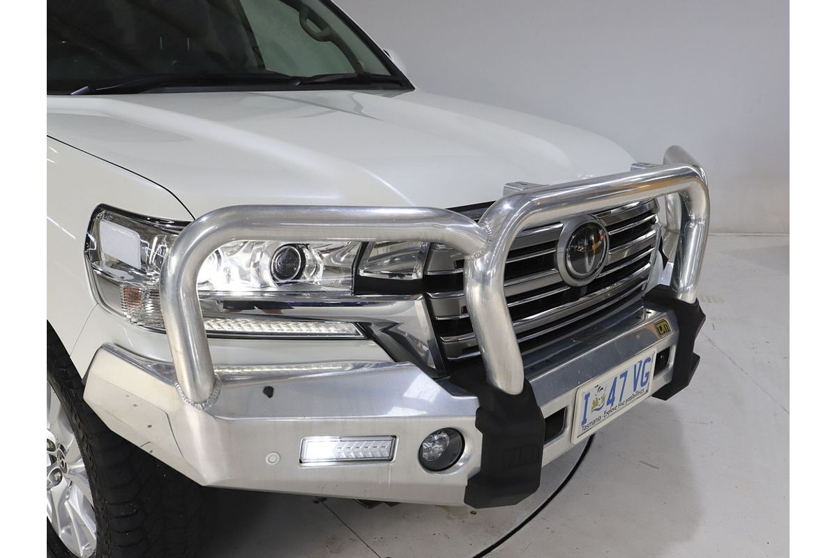 Landcruiser Wagon Sahara 4.5L T Diesel Automatic 5450790 003