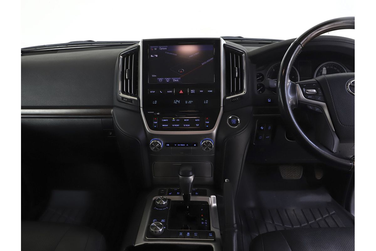 Landcruiser Wagon Sahara 4.5L T Diesel Automatic 5450790 003