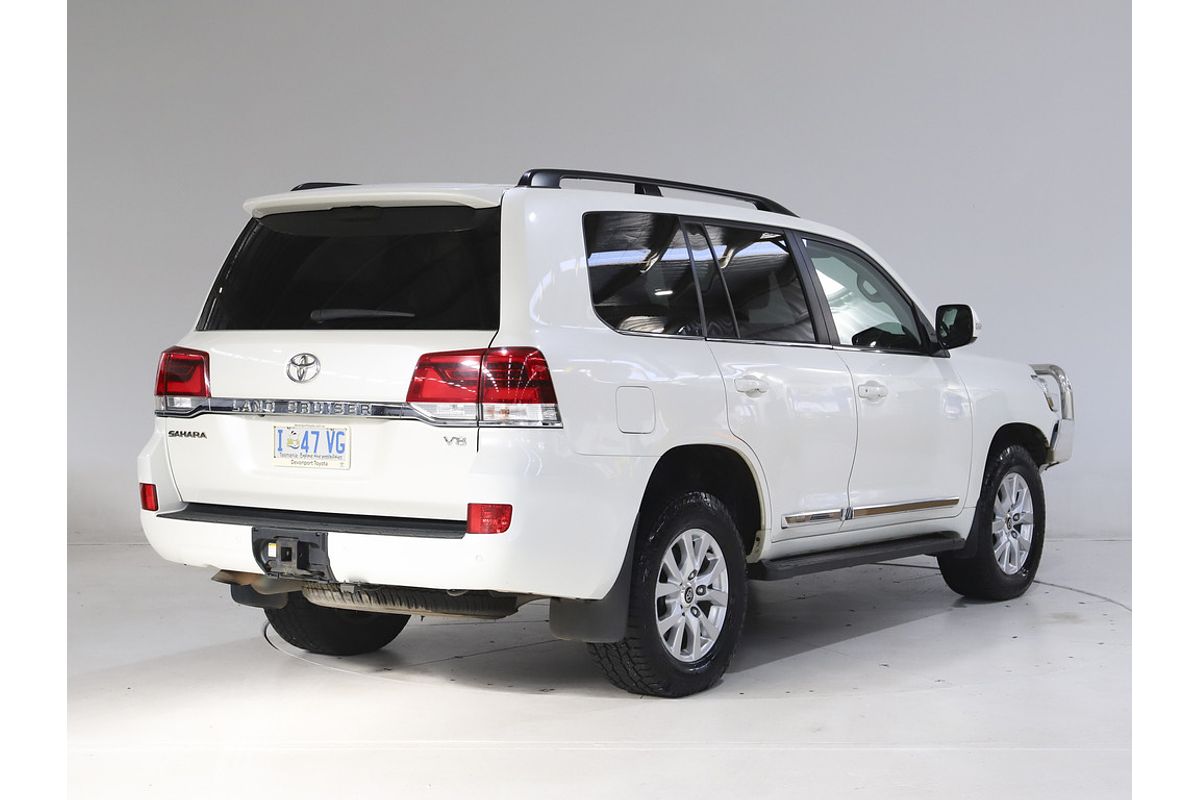 Landcruiser Wagon Sahara 4.5L T Diesel Automatic 5450790 003