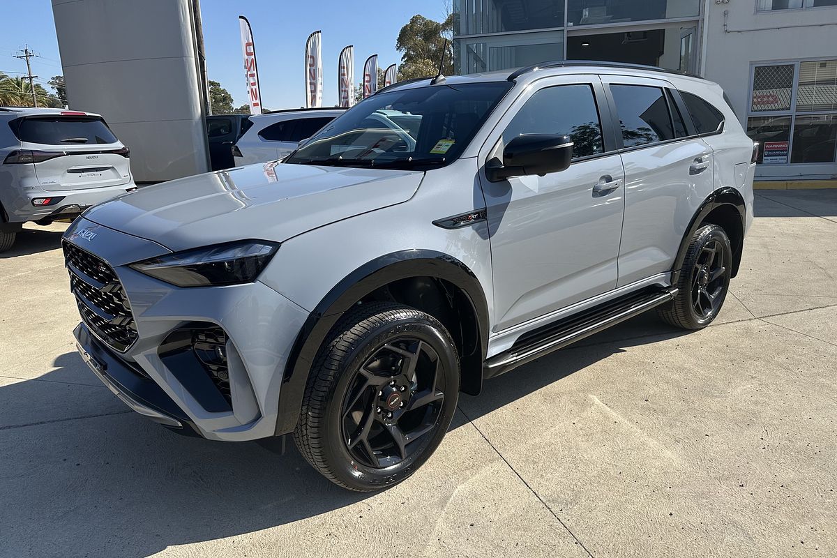 2026 Isuzu MU-X X-TERRAIN