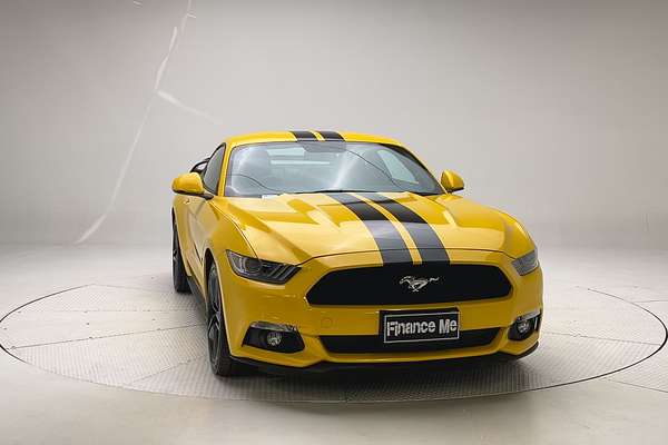 2016 Ford Mustang FM thumb-2