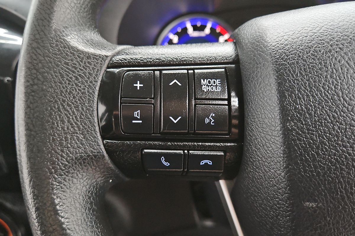 2019 Toyota Hilux SR GUN126R 4X4