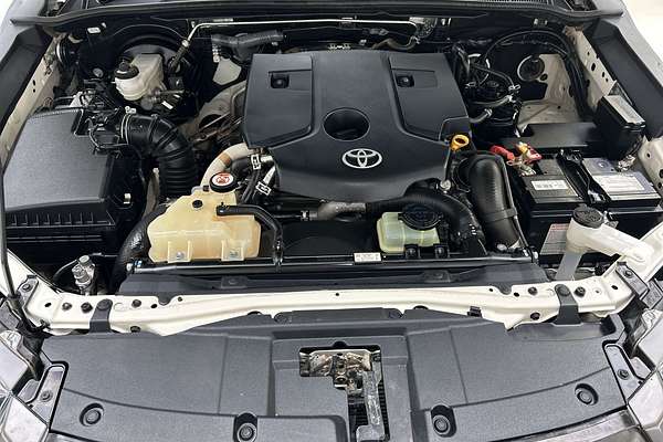 2022 Toyota Hilux SR GUN126R 4X4 thumb-9