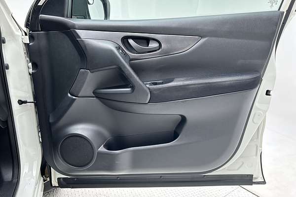 2016 Nissan QASHQAI ST J11 thumb-18