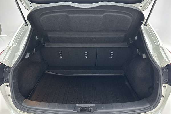 2016 Nissan QASHQAI ST J11 thumb-20