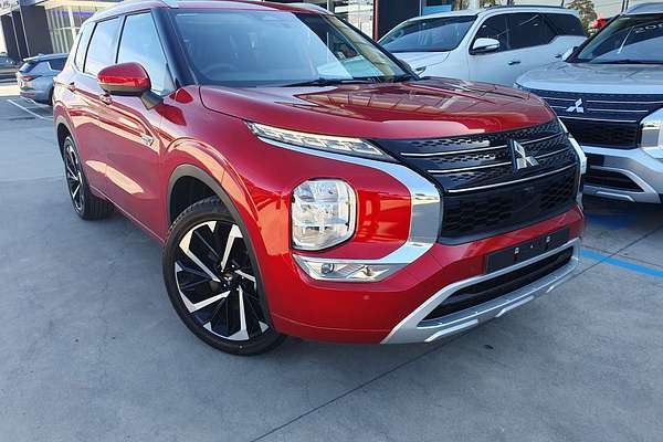 2025 Mitsubishi Outlander PHEV Exceed ZM