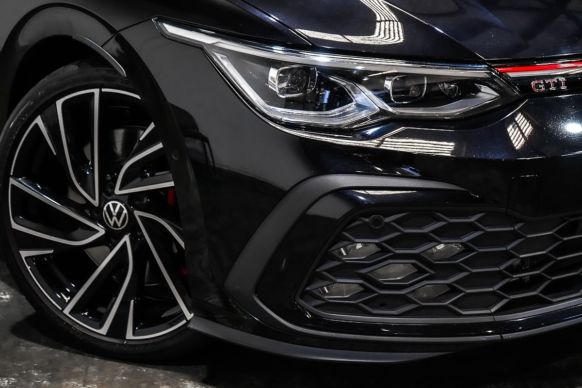 2022 Volkswagen Golf GTI 8