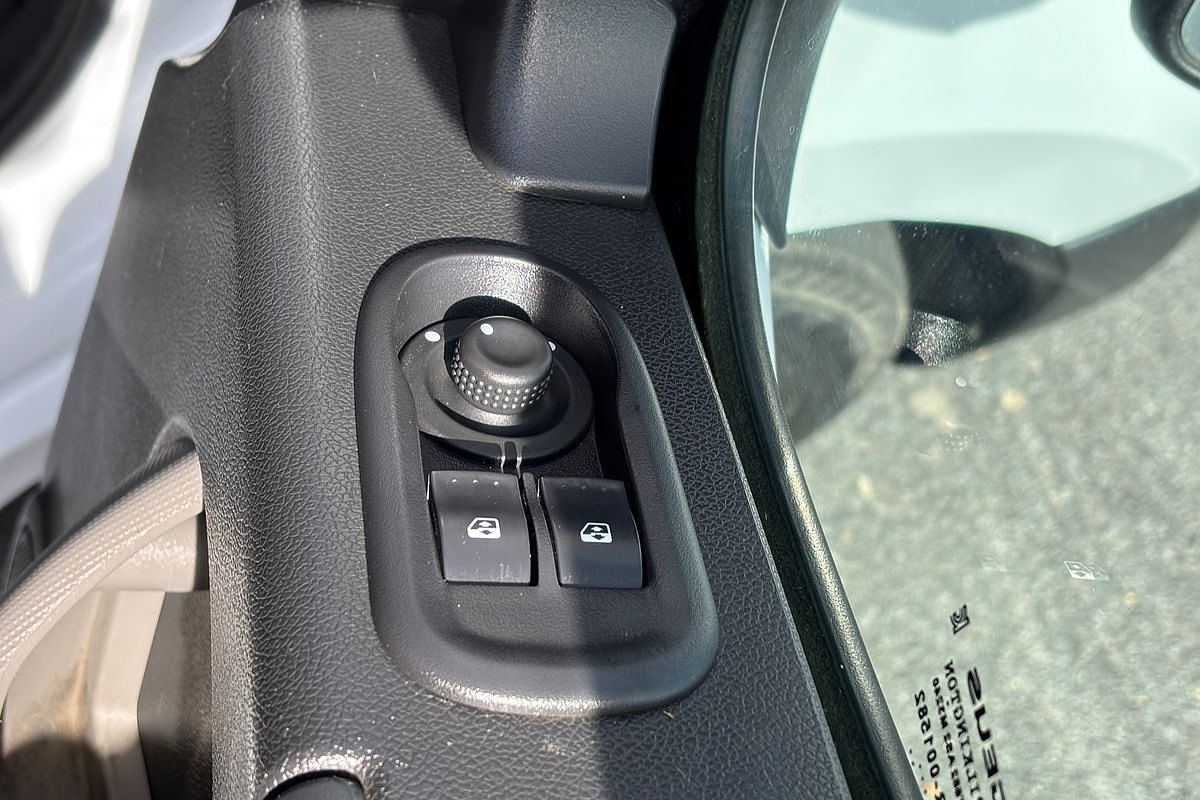 2019 Master Single Cab Chassis L4 RWD 2.3L Diesel Man