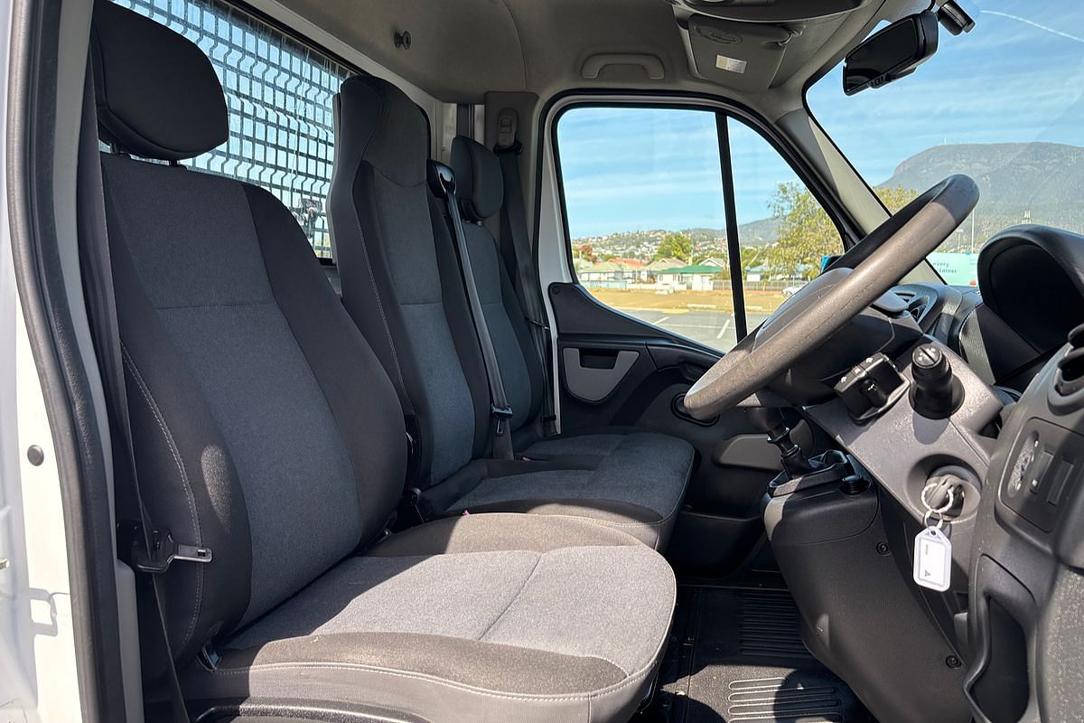 2019 Master Single Cab Chassis L4 RWD 2.3L Diesel Man