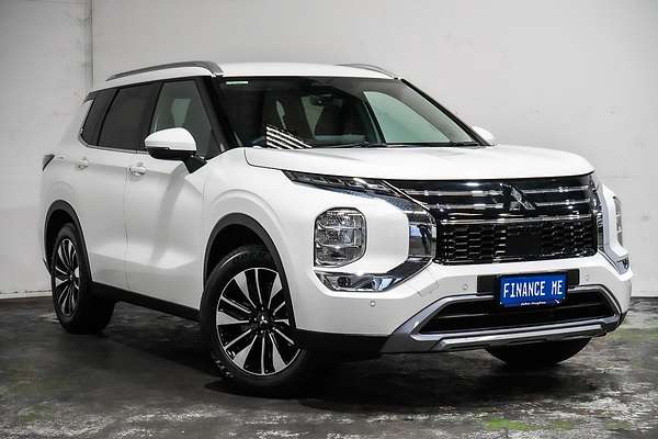 2025 Mitsubishi Outlander LS ZM