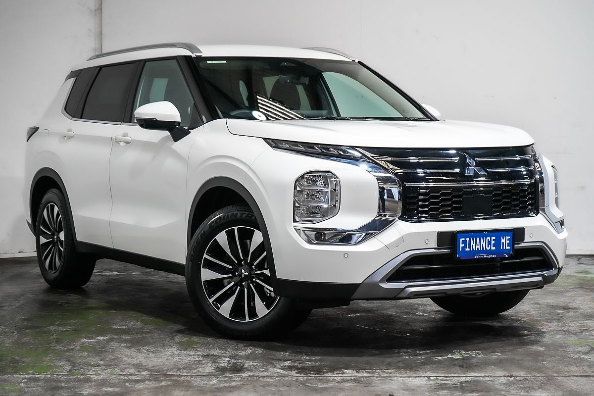 2025 Mitsubishi Outlander LS ZM