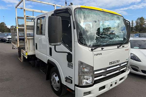2015 Isuzu N Series NPR 300 CNG 4x2 MWB