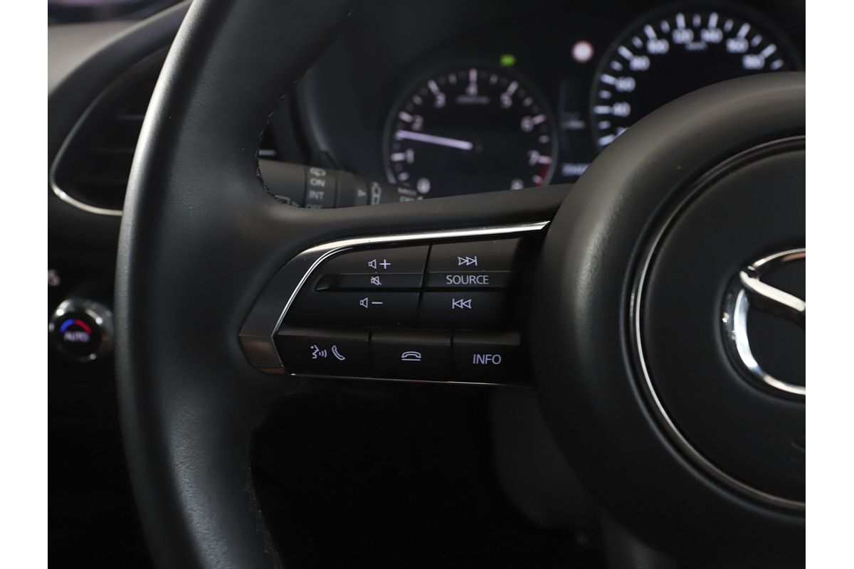 MAZDA3 Q 6AUTO HATCH G20 TOURING VISION