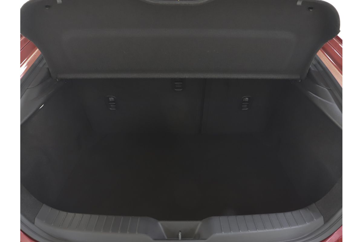 MAZDA3 Q 6AUTO HATCH G20 TOURING VISION