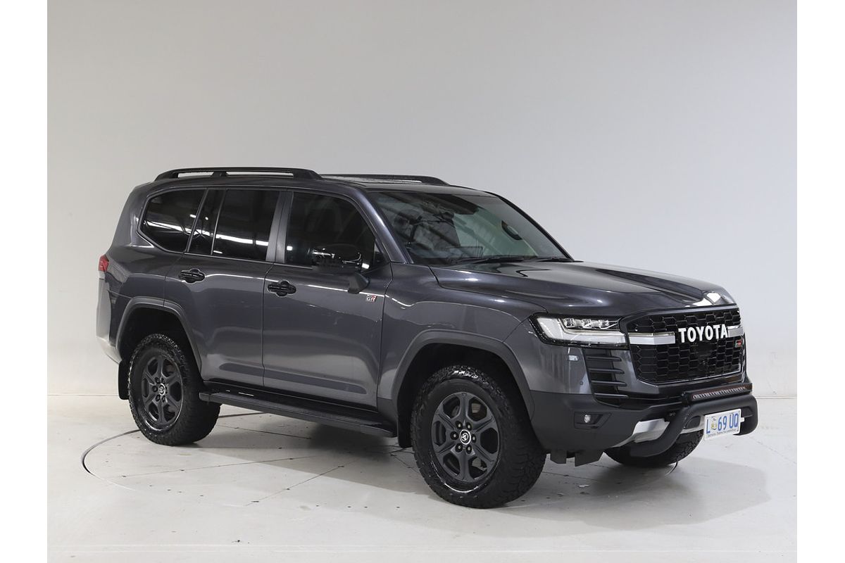 2024 Toyota Landcruiser GR Sport FJA300R