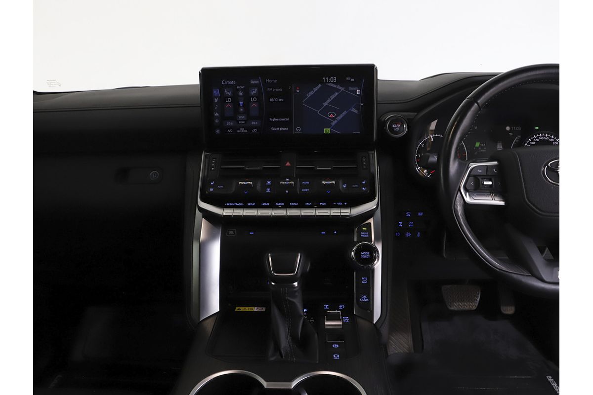 Landcruiser Wagon GR-S 3.3L Diesel Automatic 5E15740 001