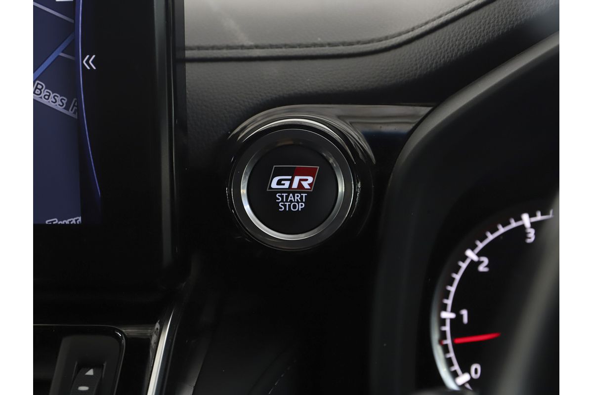 Landcruiser Wagon GR-S 3.3L Diesel Automatic 5E15740 001