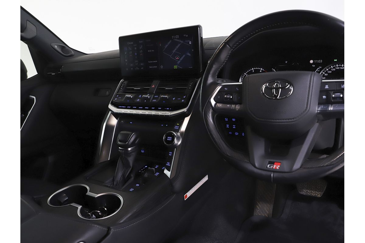 Landcruiser Wagon GR-S 3.3L Diesel Automatic 5E15740 001